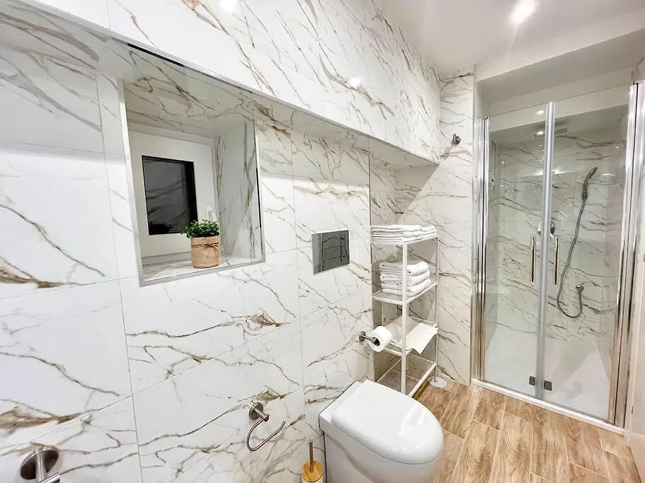 Apartment Isabel Suite Naples Italy