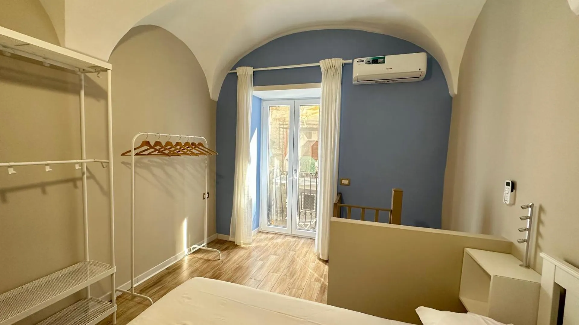 Isabel Suite Naples Apartment