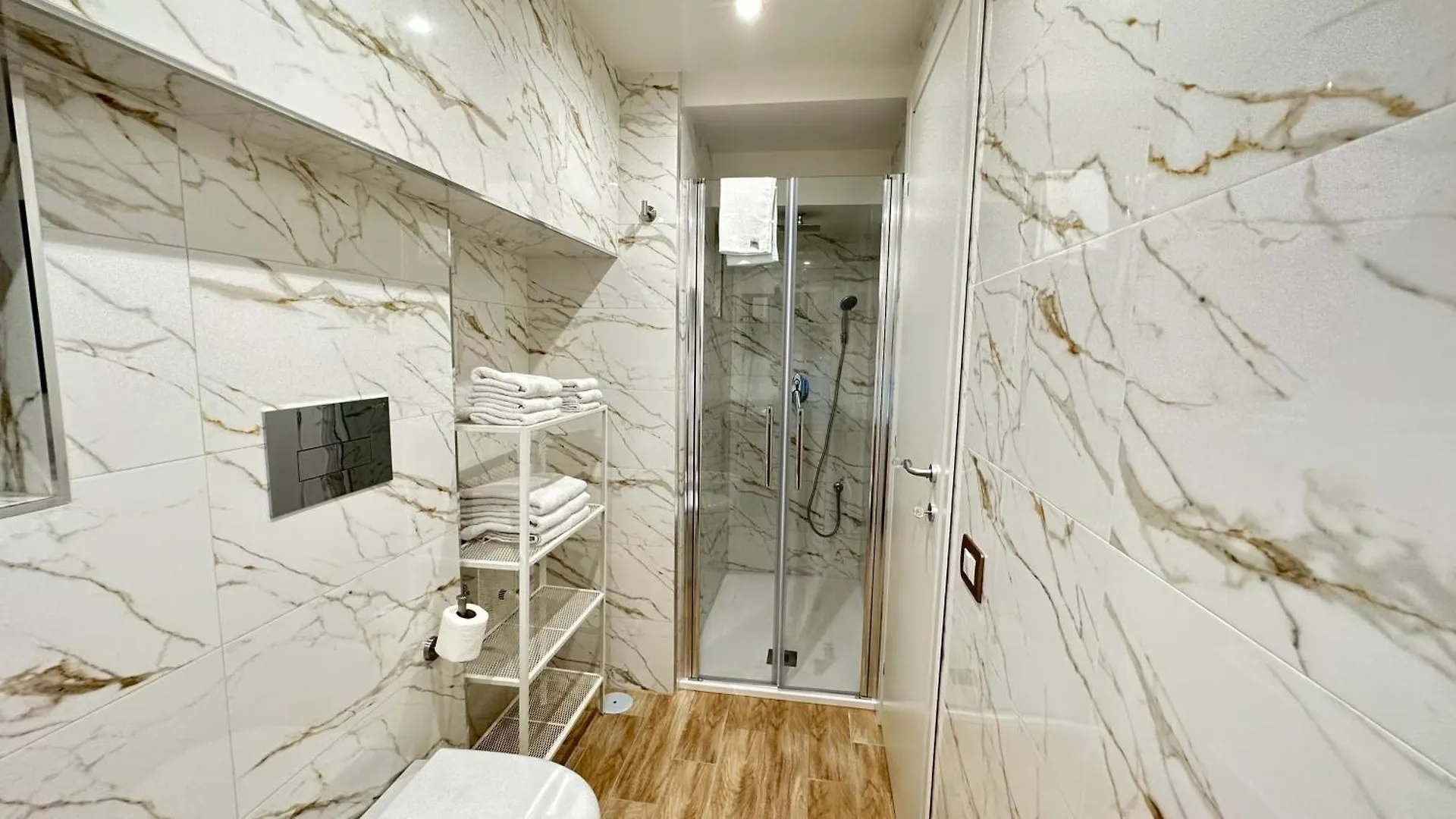 Isabel Suite Naples Italy